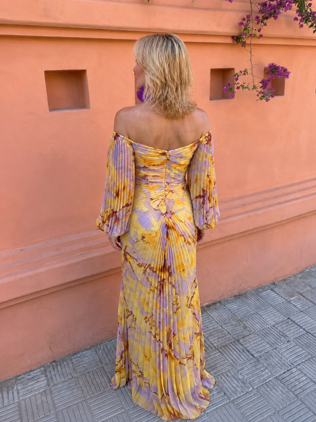 GRETA – LONG FLORAL DRESS WITH A DEEP NECKLINE