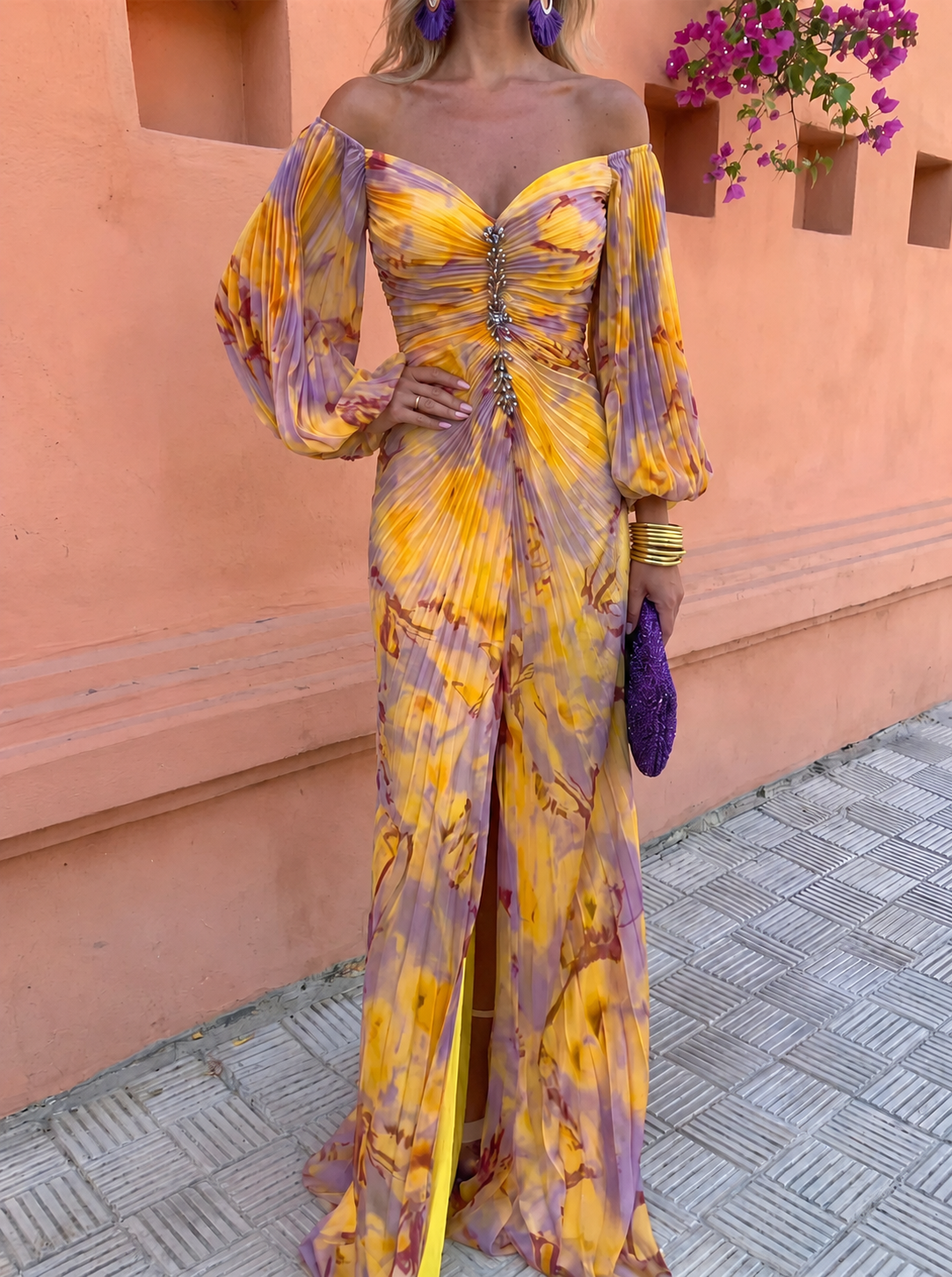 GRETA – LONG FLORAL DRESS WITH A DEEP NECKLINE